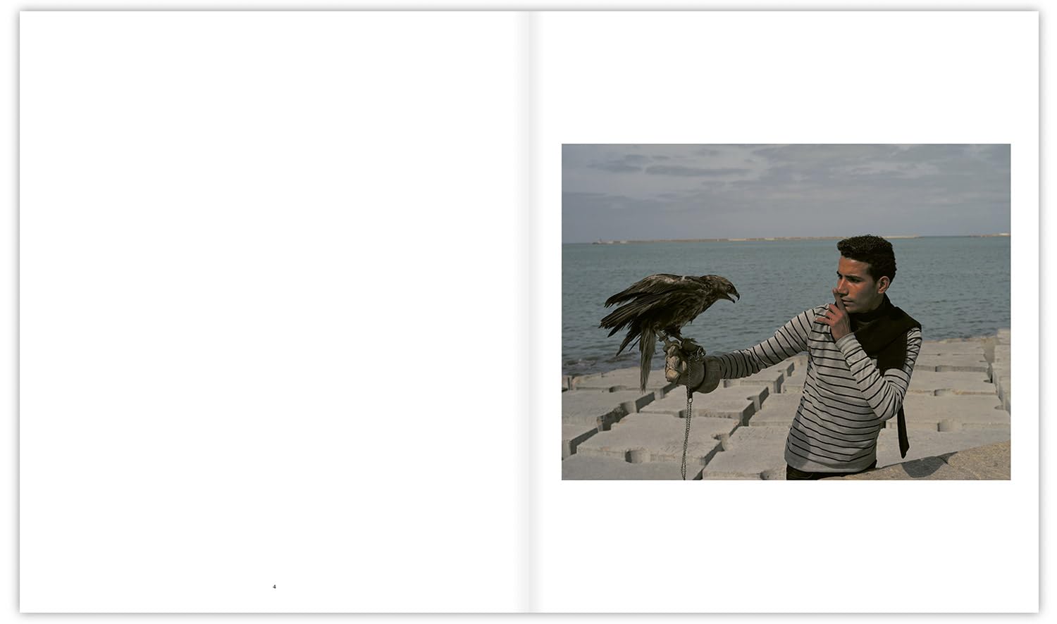 NUESTRA HABITACIÓN SECRETA · Mohamed Hassan