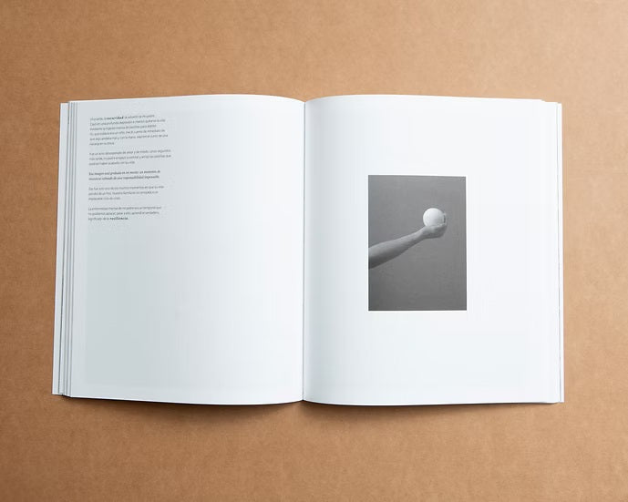 NUESTRA HABITACIÓN SECRETA · Mohamed Hassan