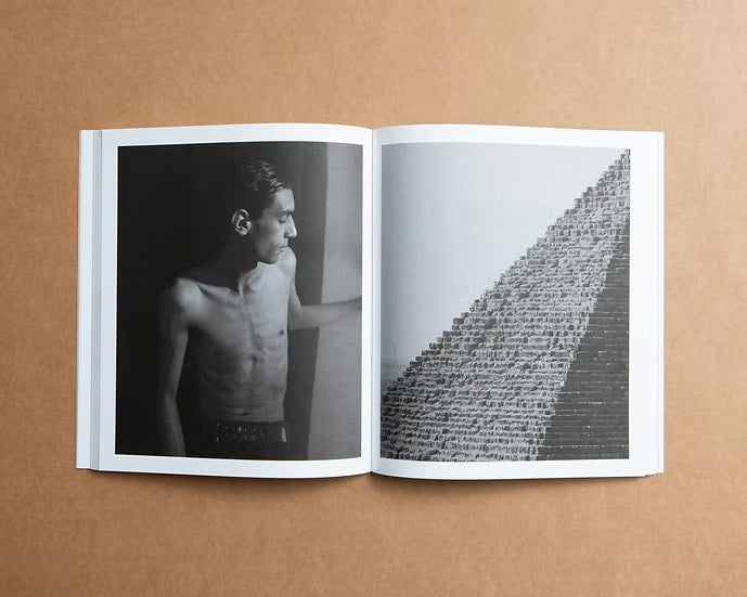 NUESTRA HABITACIÓN SECRETA · Mohamed Hassan