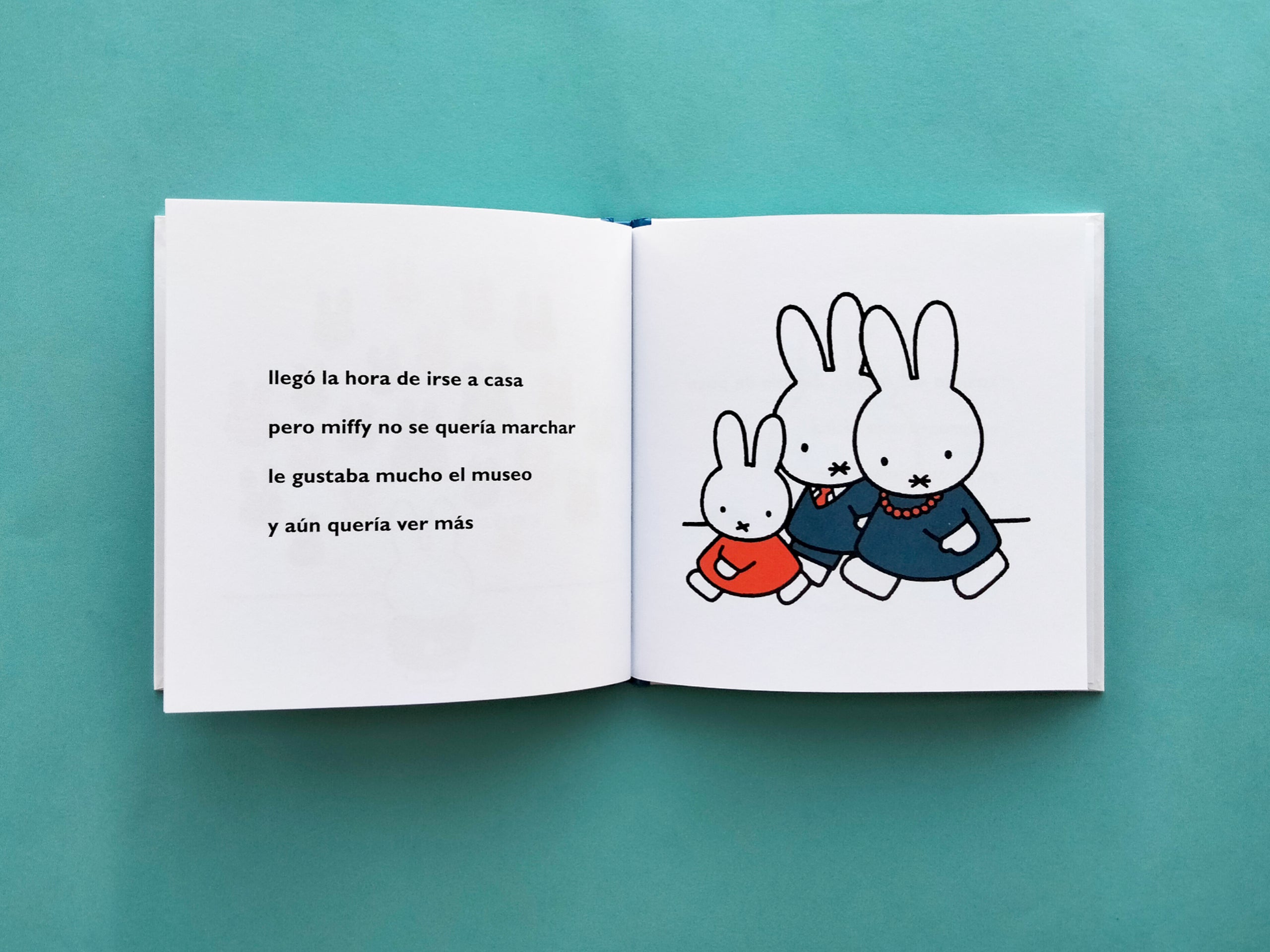 MIFFY GOES TO THE MUSEUM